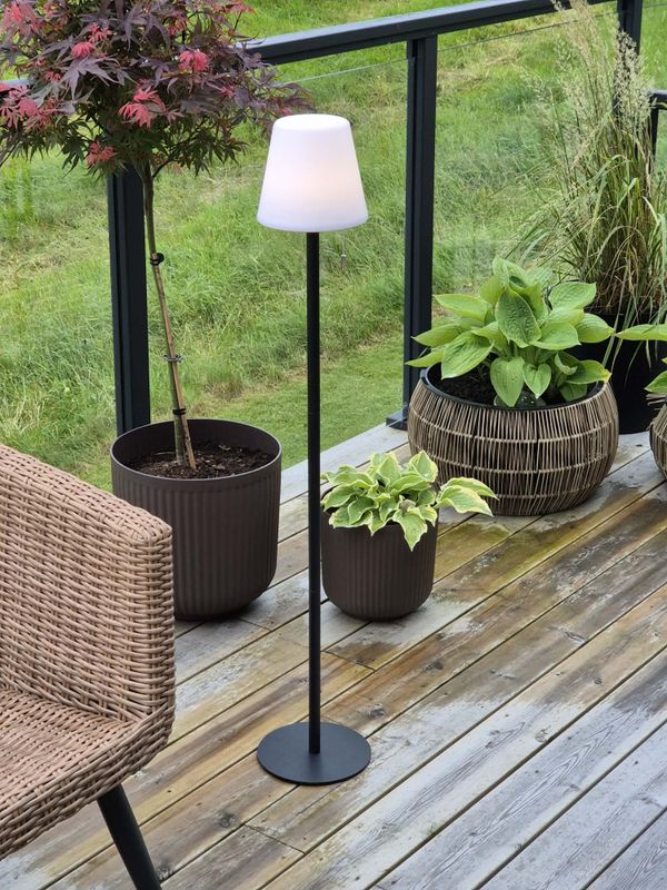Stålampe utendørs